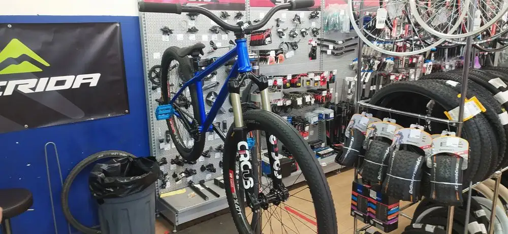 Фото нашего велосервиса