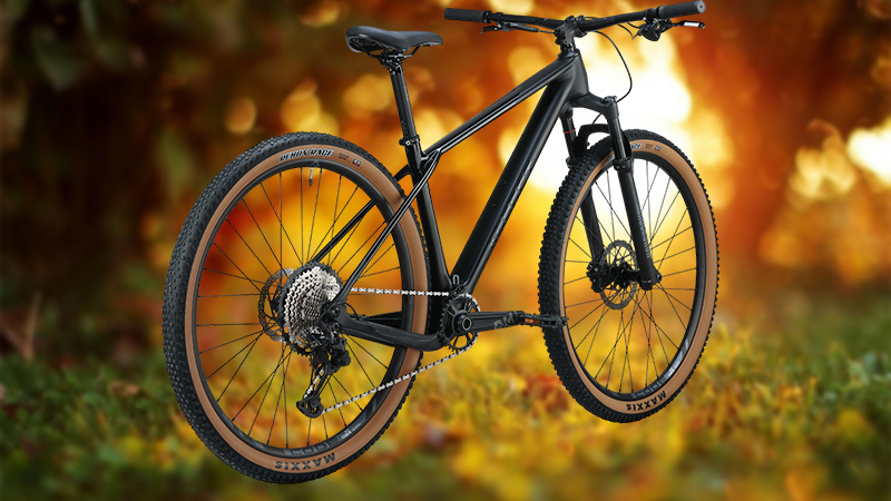 Обзор велосипеда Aspect Amp CF RS (2025): Карбон, Shimano XT и RockShox – всё для побед!