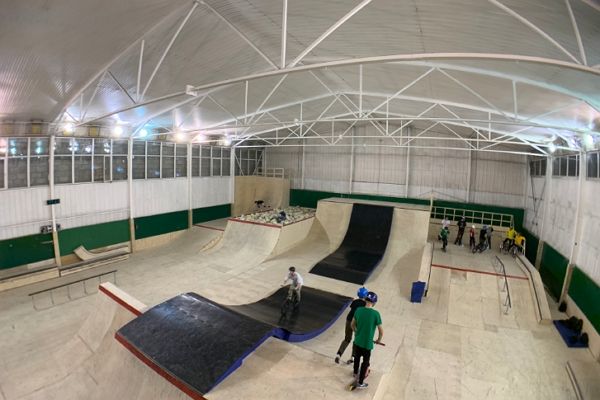 skate2.jpg skate2.jpg